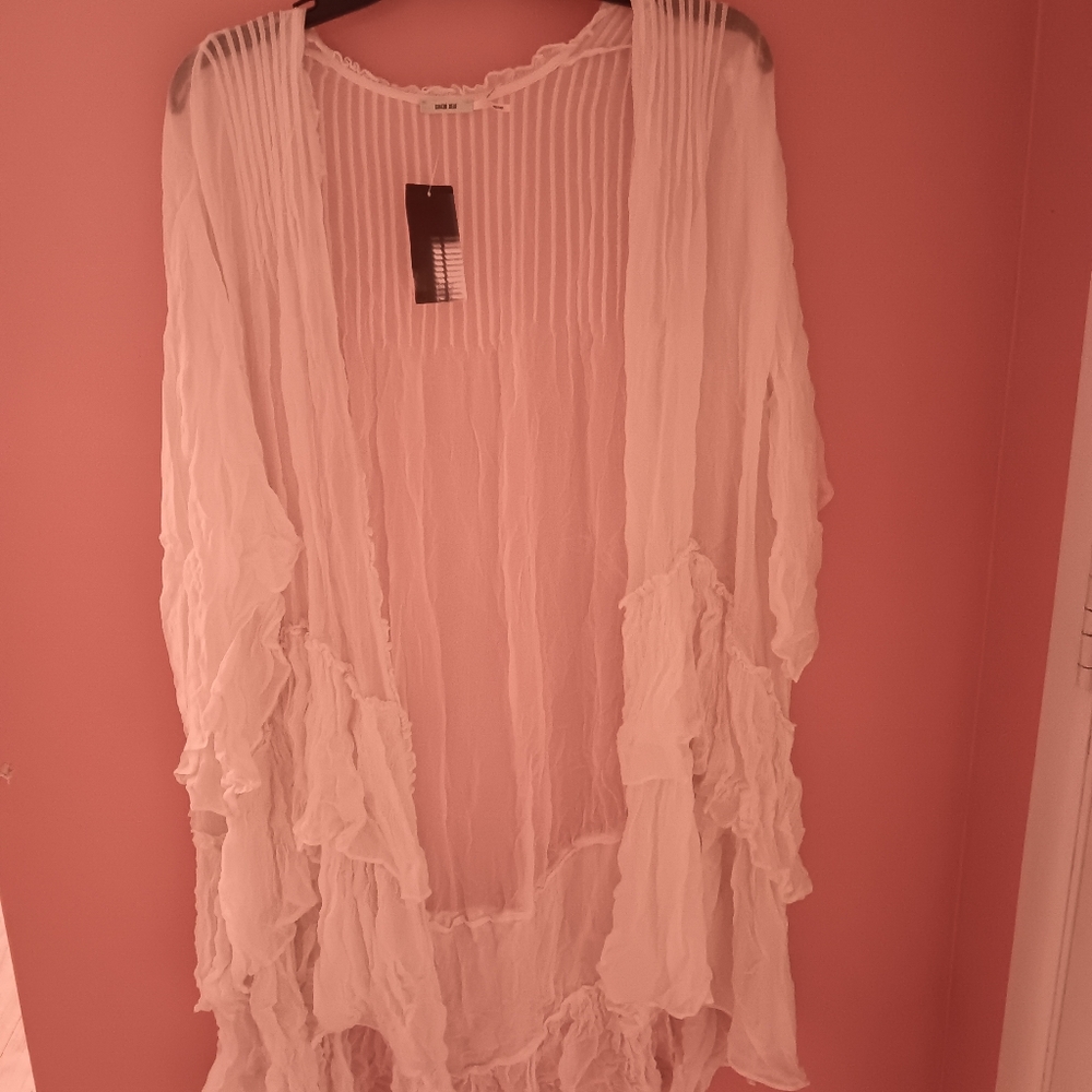 Urban Outfitters sheer coverlet/kimono sz Small